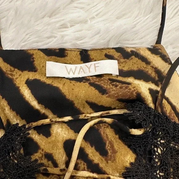 WAYF leopard print sleeveless  blouse lace up size xs - Picture 3 of 8